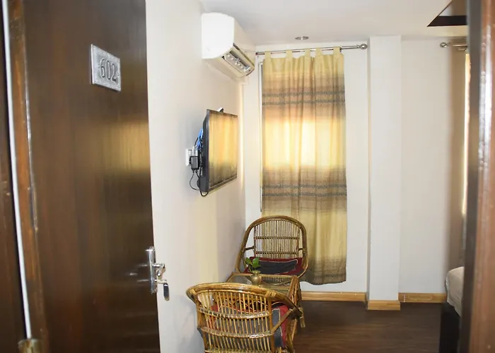Hotel Simple & Sustainable- With Facilities A Guest Need Katmandou